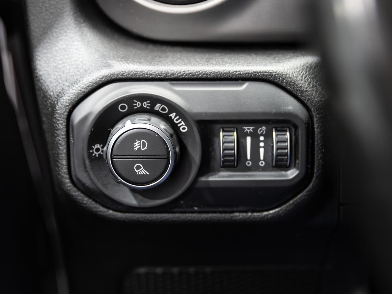 2020 Jeep Gladiator Sport S 4WD Cranberry PA