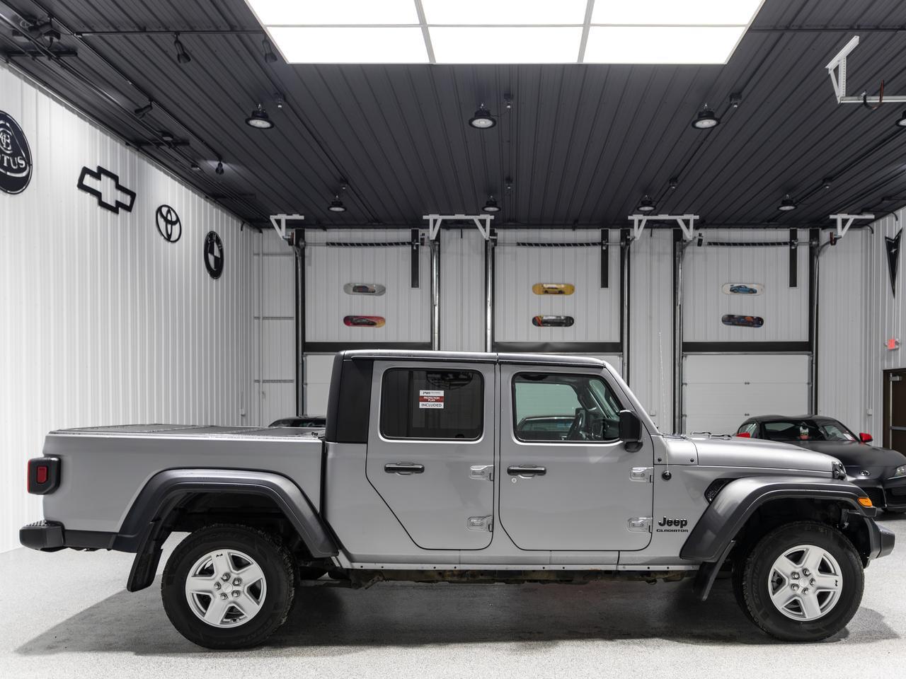 2020 Jeep Gladiator Sport S 4WD Cranberry PA