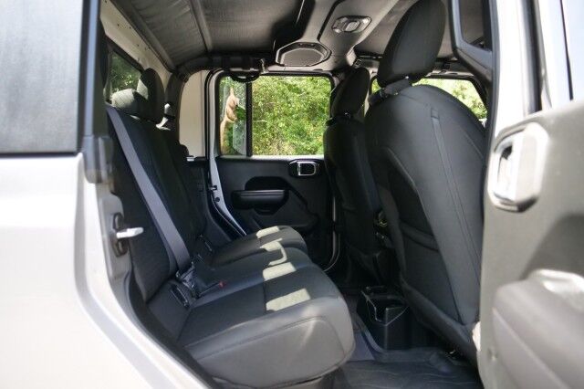 2020 Jeep Gladiator Sport S 4X4 / Hard Top / Convenience Group / FOX Shocks! High Point NC