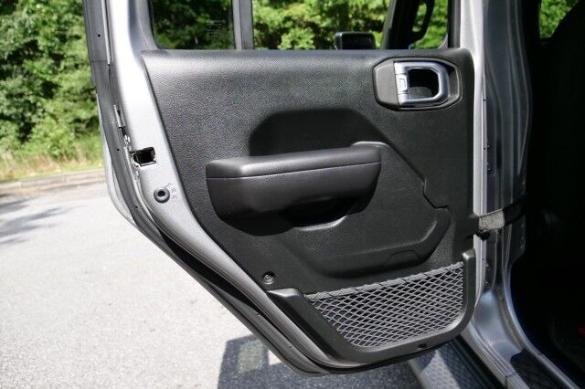 2020 Jeep Gladiator Sport S 4X4 / Hard Top / Convenience Group / FOX Shocks! High Point NC