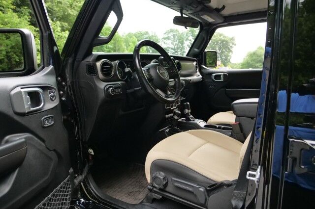 2020 Jeep Gladiator Sport S 4X4 / Wheels & Tires / UPGRADES! High Point NC