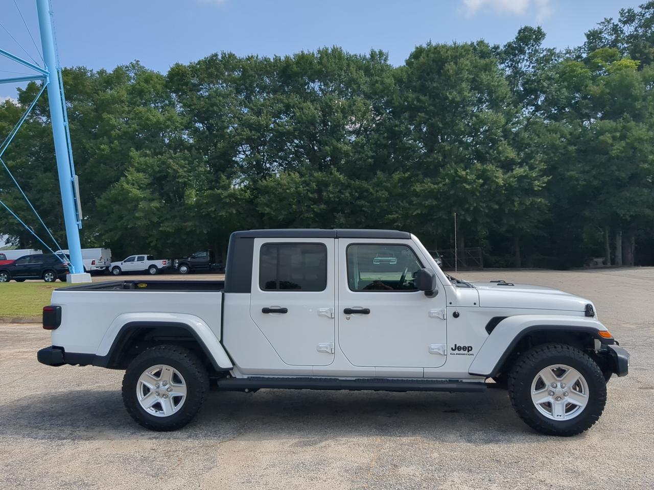 2020 Jeep Gladiator Sport S Appleton WI