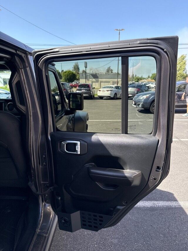 2020 Jeep Gladiator Sport S - Photo 14