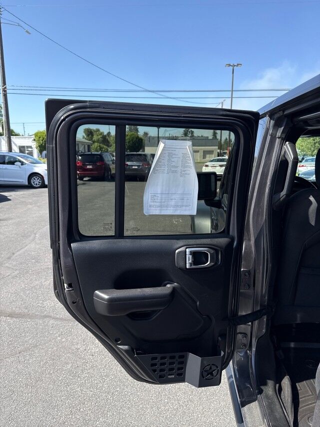 2020 Jeep Gladiator Sport S - Photo 11