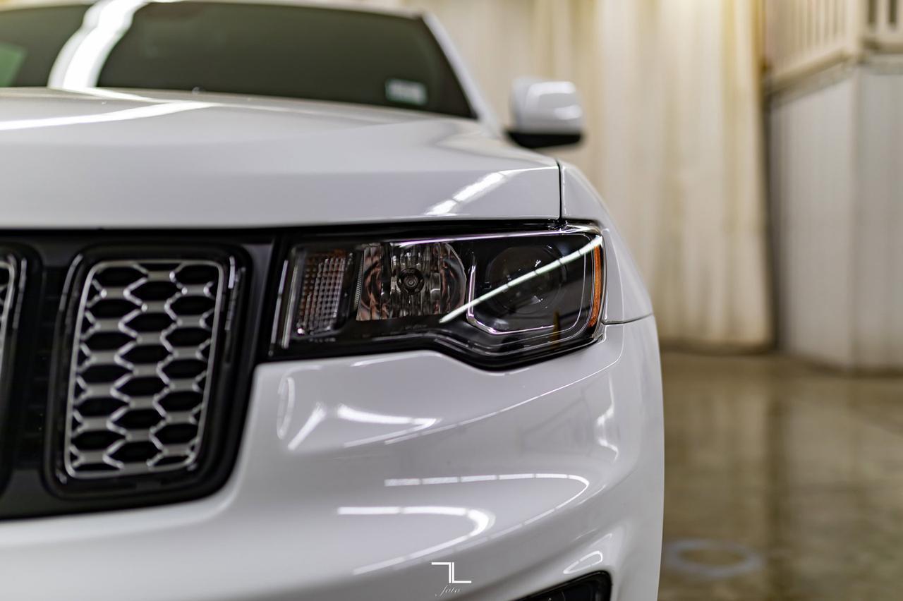 2020 Jeep Grand Cherokee 4x4 Altitude Laredo Leather Roof Nav BCam Red Deer AB