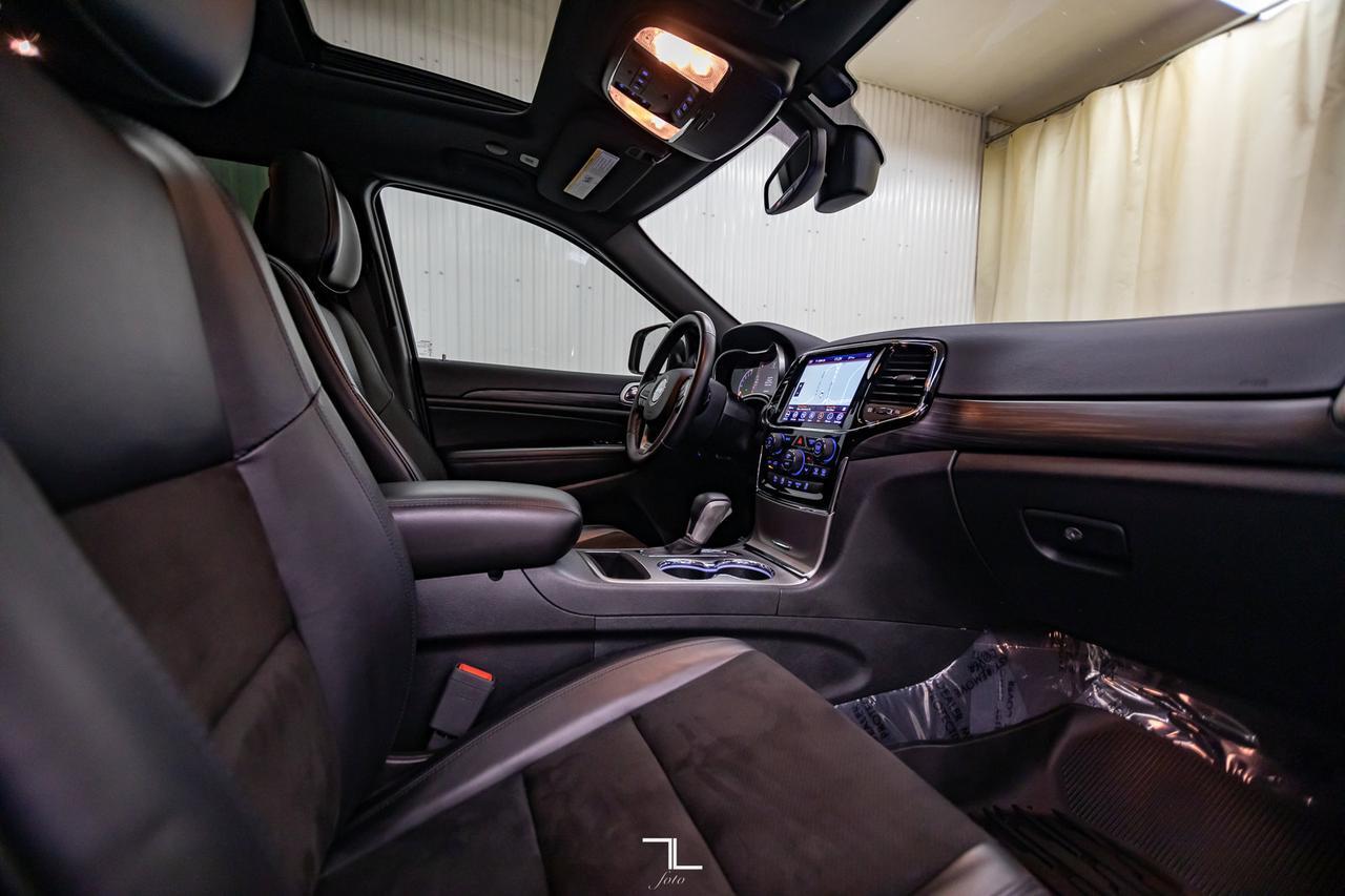 2020 Jeep Grand Cherokee 4x4 Altitude Laredo Leather Roof Nav BCam Red Deer AB