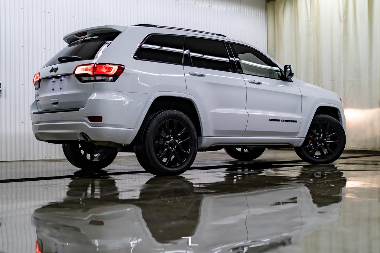 2020 Jeep Grand Cherokee 4x4 Altitude Laredo Leather Roof Nav BCam Red Deer AB