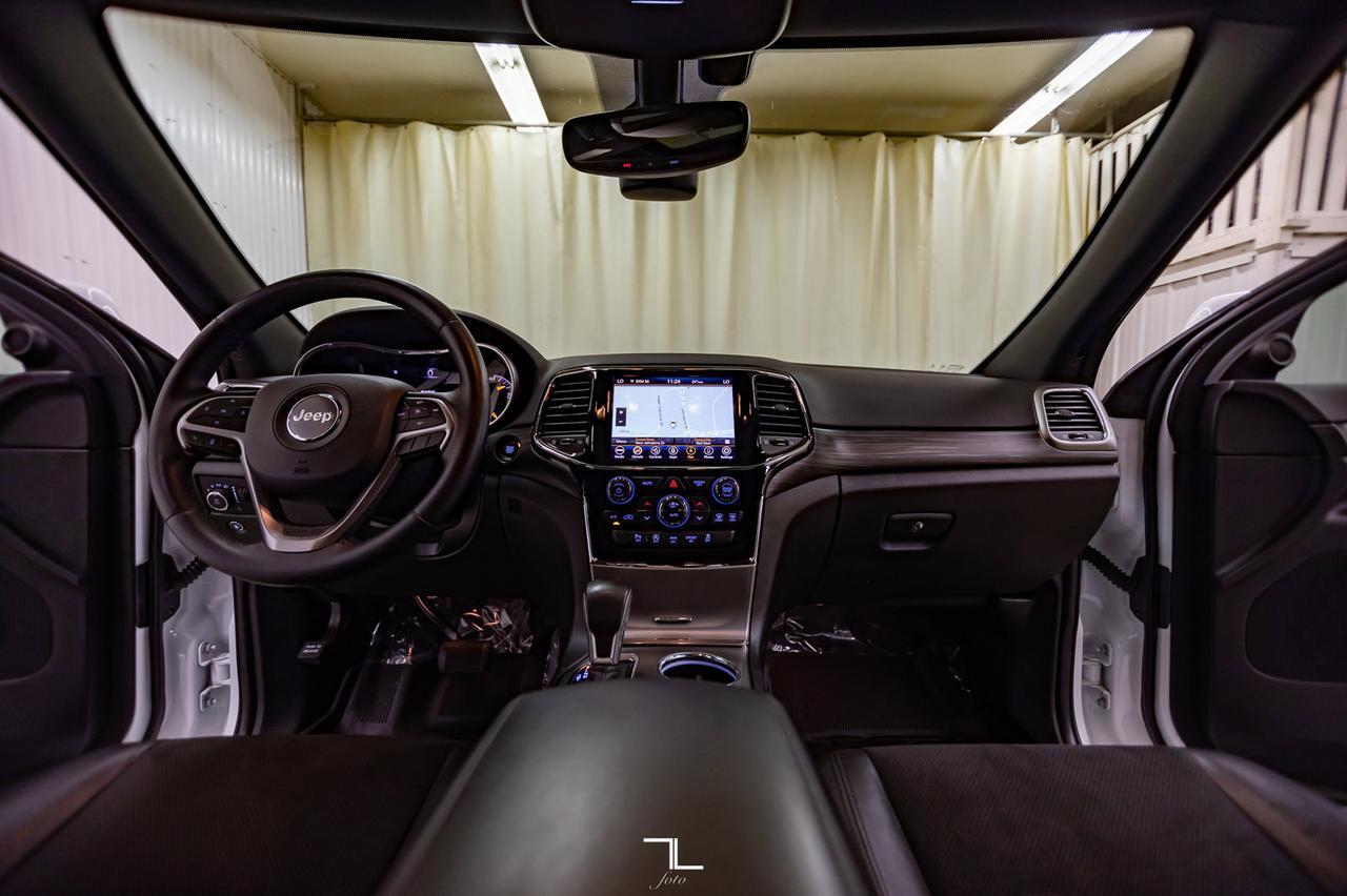 2020 Jeep Grand Cherokee 4x4 Altitude Laredo Leather Roof Nav BCam Red Deer AB