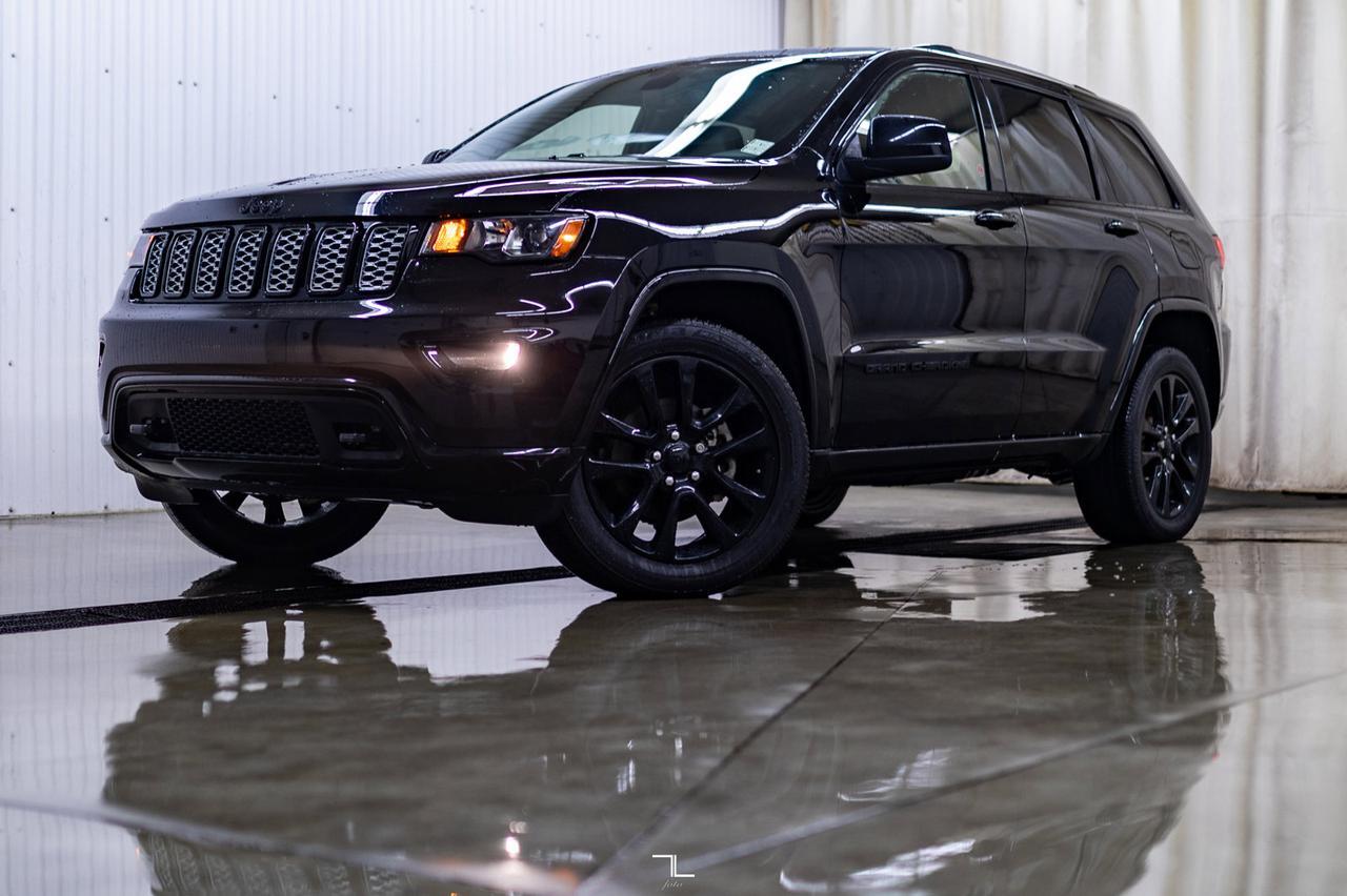 2020 Jeep Grand Cherokee 4x4 Altitude Leather Roof Nav BCam Red Deer AB