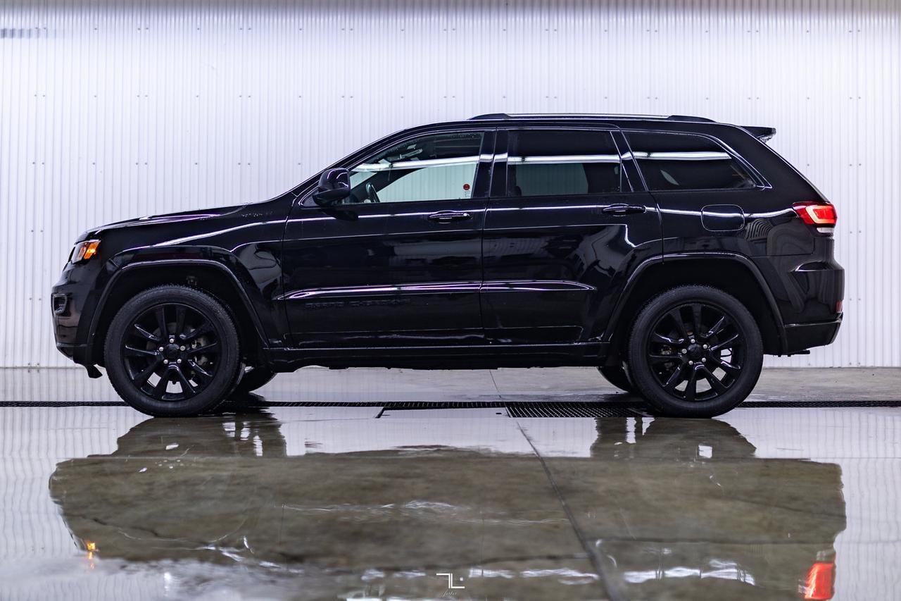 2020 Jeep Grand Cherokee 4x4 Altitude Leather Roof Nav BCam Red Deer AB