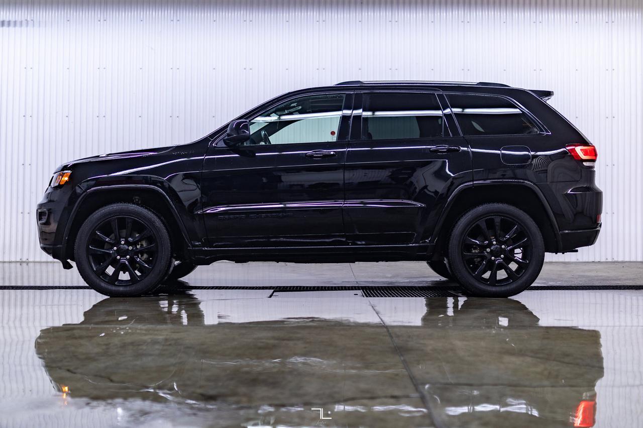 2020 Jeep Grand Cherokee 4x4 Altitude Leather Roof Nav BCam Red Deer AB