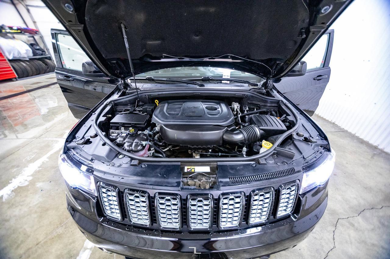 2020 Jeep Grand Cherokee 4x4 Altitude Leather Roof Nav BCam Red Deer AB