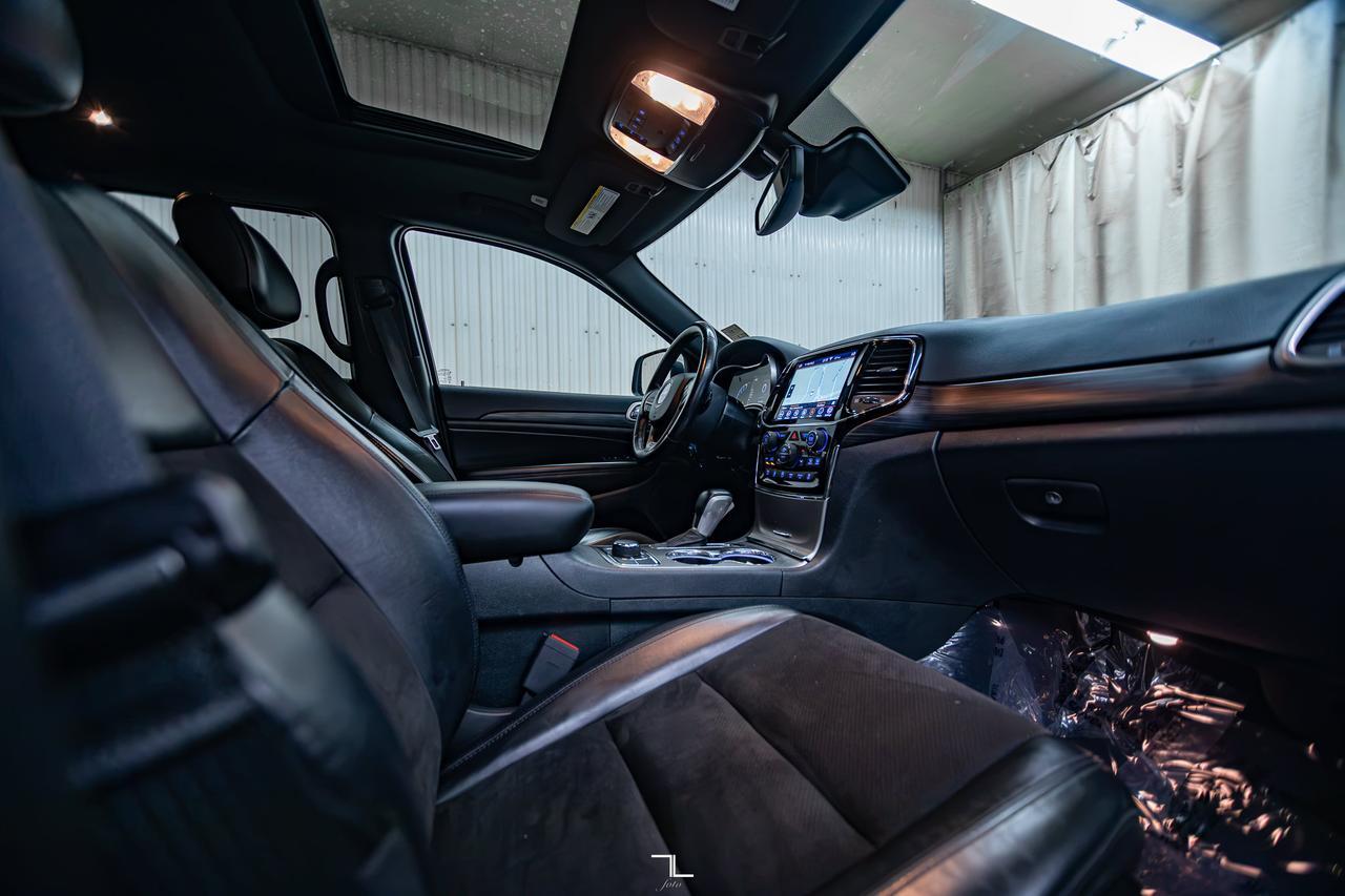 2020 Jeep Grand Cherokee 4x4 Altitude Leather Roof Nav BCam Red Deer AB