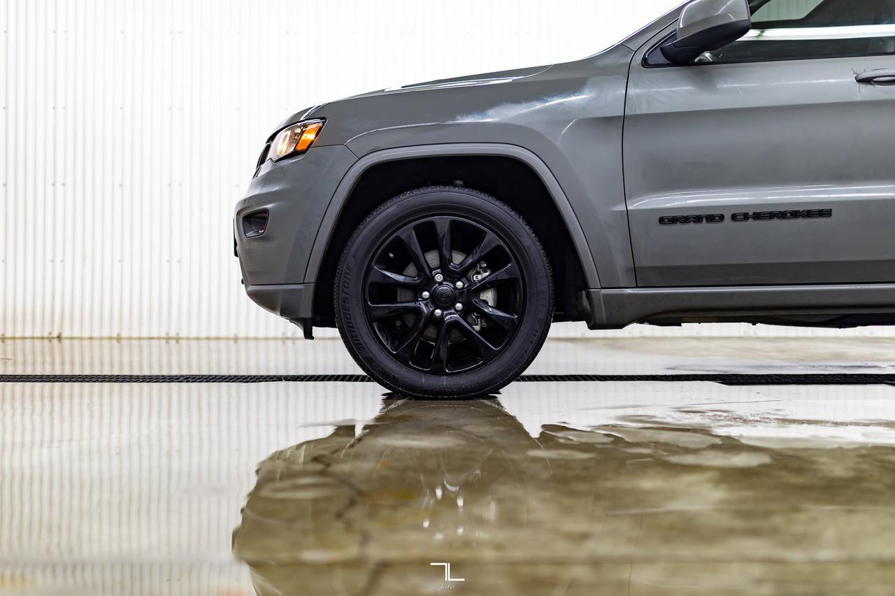 2020 Jeep Grand Cherokee 4x4 Altitude Leather Roof Nav BCam Red Deer AB