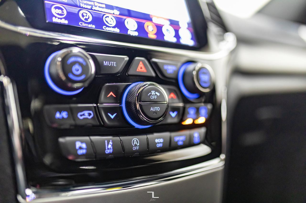 2020 Jeep Grand Cherokee 4x4 Altitude Leather Roof Nav BCam Red Deer AB