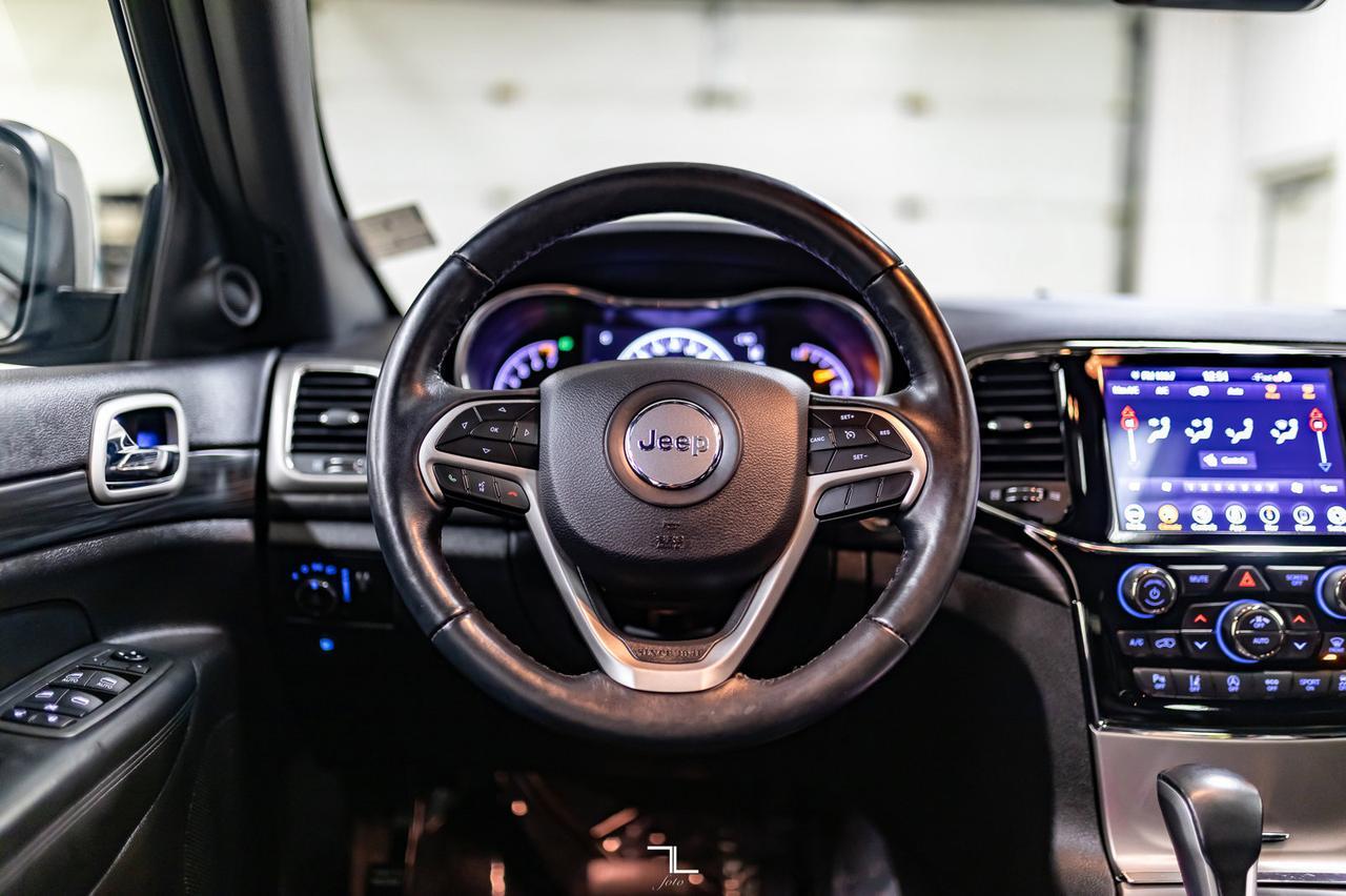 2020 Jeep Grand Cherokee 4x4 Altitude Leather Roof Nav BCam Red Deer AB