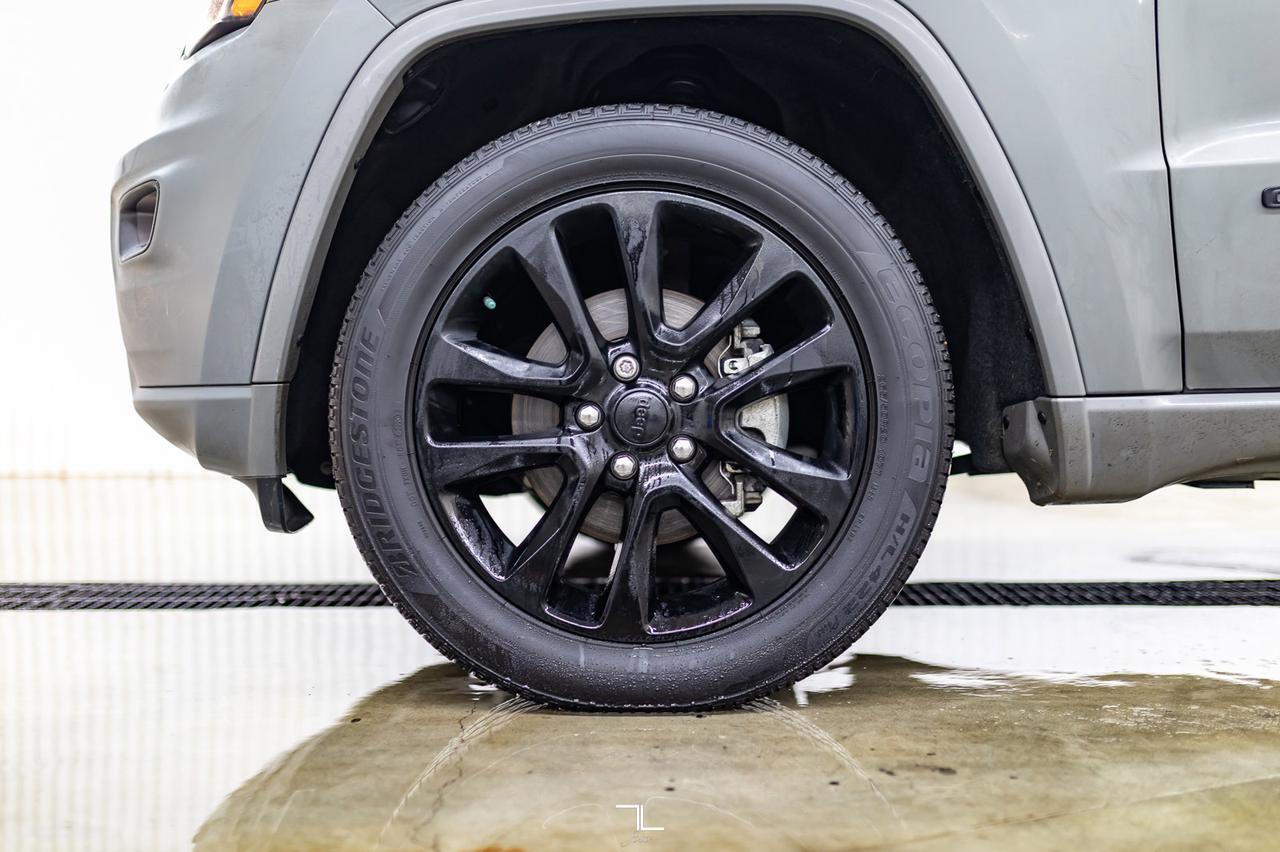 2020 Jeep Grand Cherokee 4x4 Altitude Leather Roof Nav BCam Red Deer AB