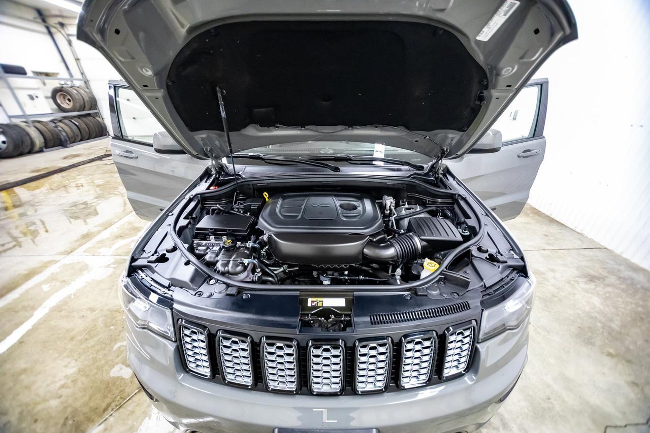 2020 Jeep Grand Cherokee 4x4 Altitude Leather Roof Nav BCam Red Deer AB