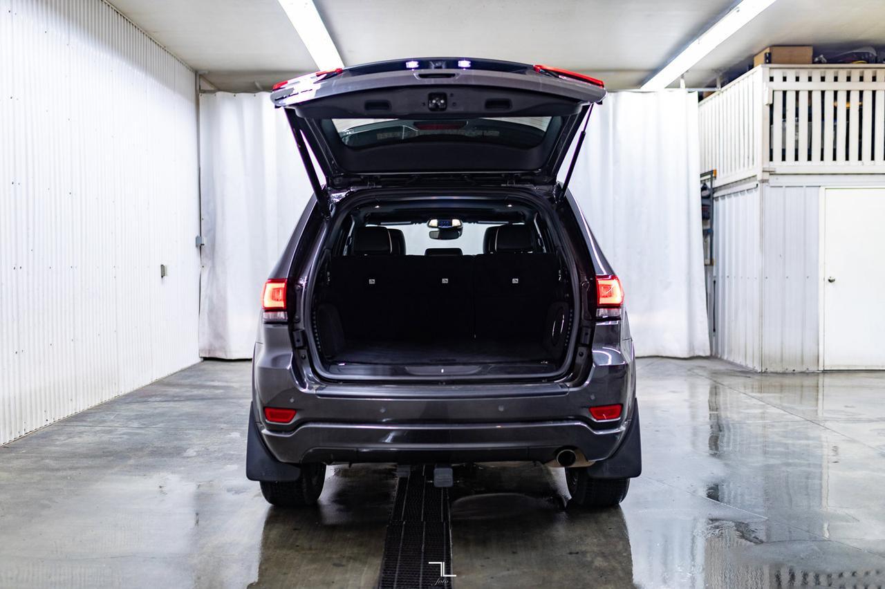 2020 Jeep Grand Cherokee 4x4 Altitude Leather Roof Nav Red Deer AB