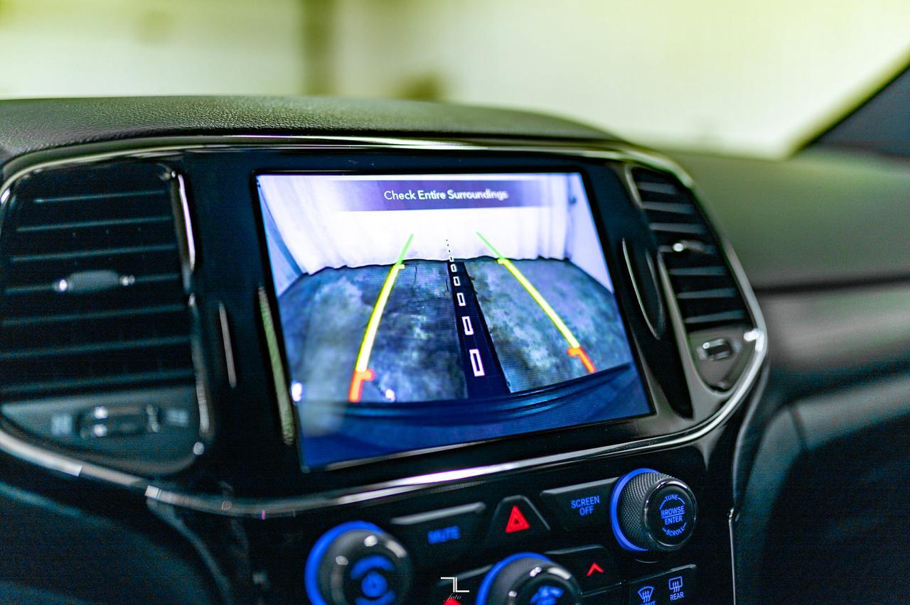 2020 Jeep Grand Cherokee 4x4 Altitude Leather Roof Nav Red Deer AB