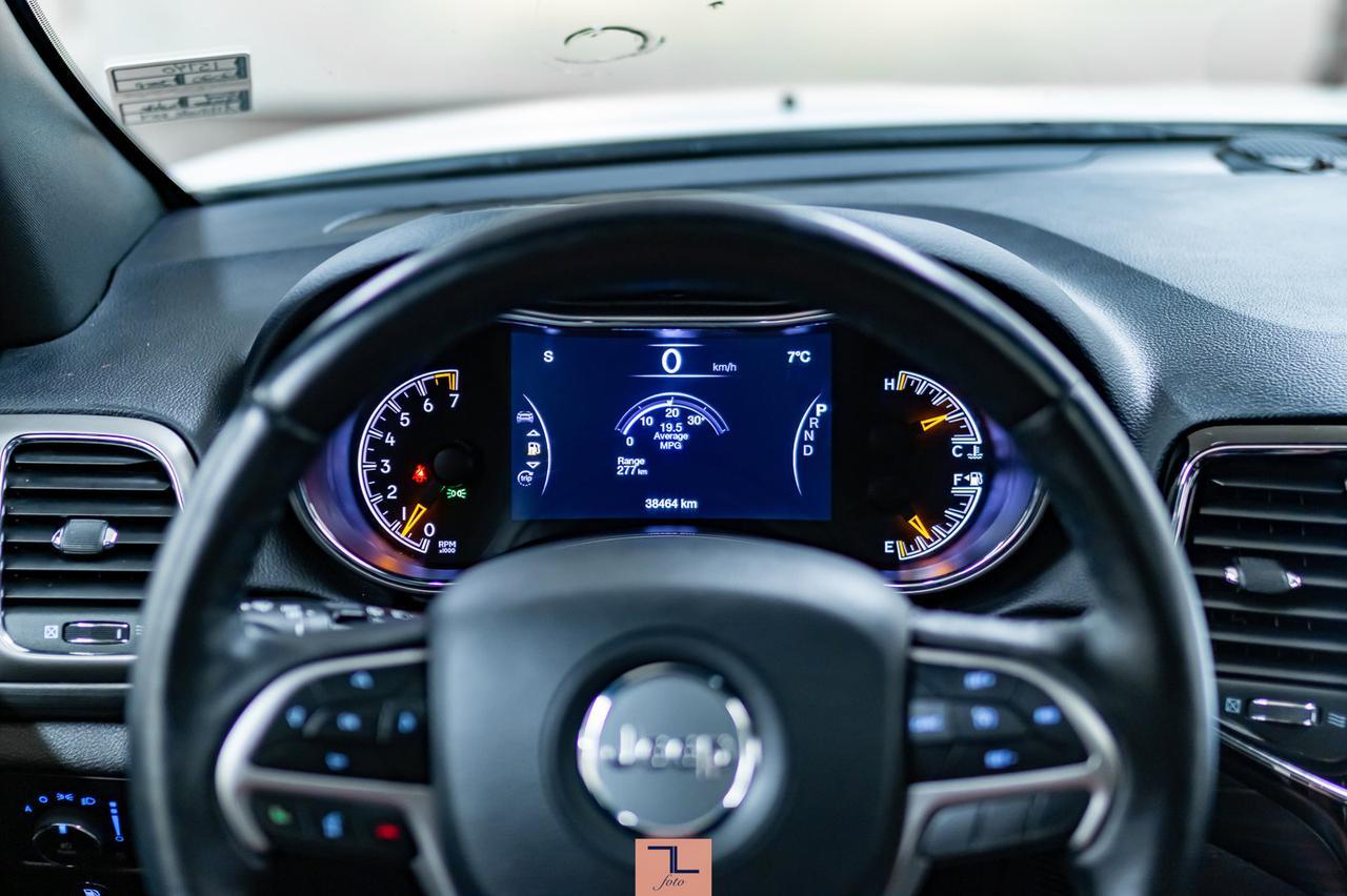 2020 Jeep Grand Cherokee 4x4 Laredo Altitude Leather Roof Nav BCam Red Deer AB