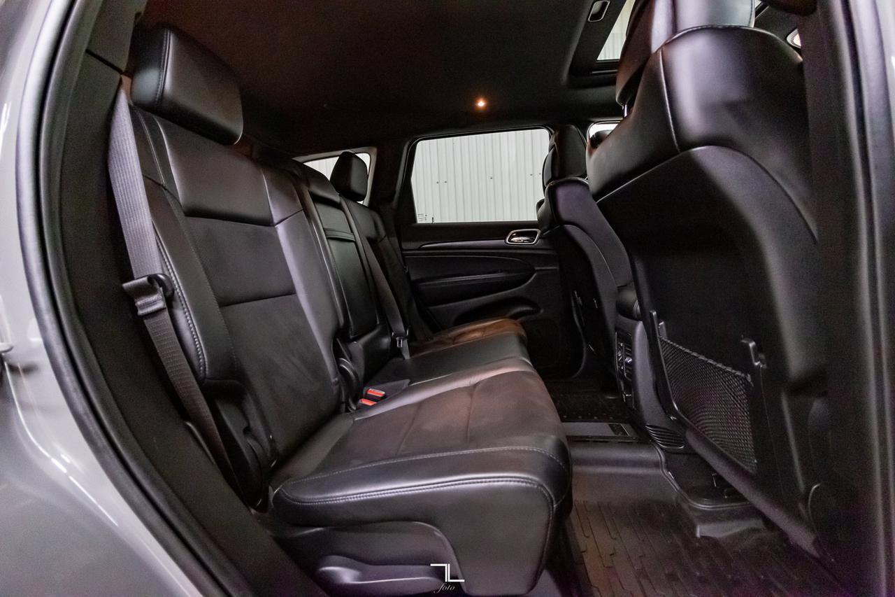 2020 Jeep Grand Cherokee 4x4 Laredo Altitude Leather Roof Nav BCam Red Deer AB