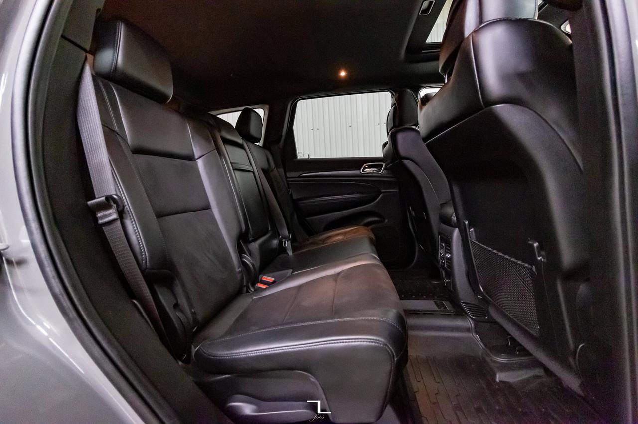 2020 Jeep Grand Cherokee 4x4 Laredo Altitude Leather Roof Nav BCam Red Deer AB