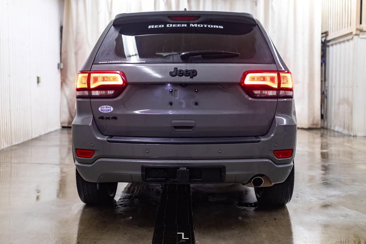 2020 Jeep Grand Cherokee 4x4 Laredo Altitude Leather Roof Nav BCam Red Deer AB