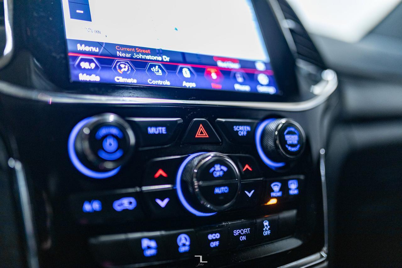 2020 Jeep Grand Cherokee 4x4 Laredo Altitude Leather Roof Nav BCam Red Deer AB