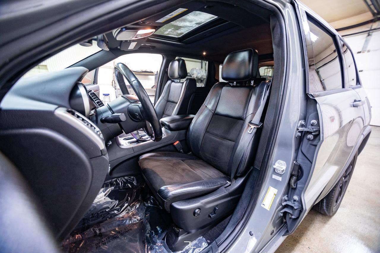 2020 Jeep Grand Cherokee 4x4 Laredo Altitude Leather Roof Nav BCam Red Deer AB