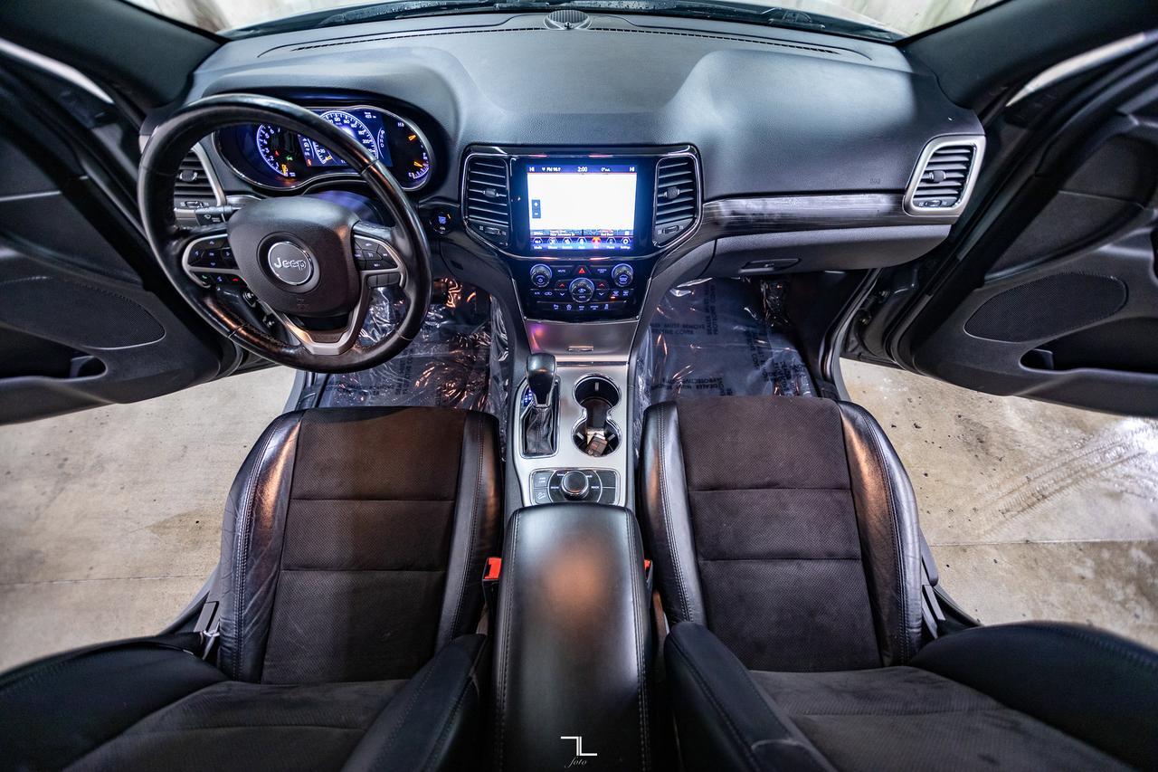 2020 Jeep Grand Cherokee 4x4 Laredo Altitude Leather Roof Nav BCam Red Deer AB