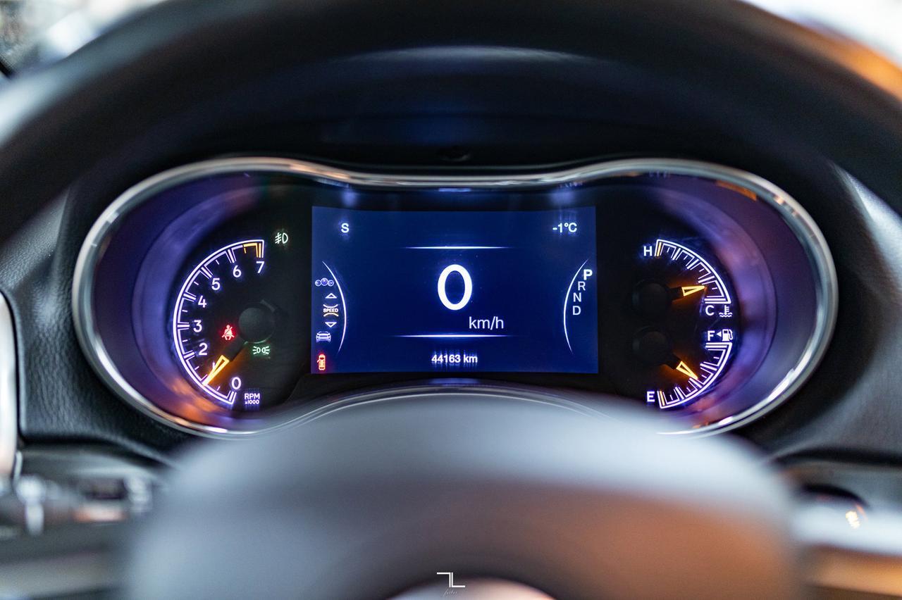 2020 Jeep Grand Cherokee 4x4 Laredo Altitude Leather Roof Nav Red Deer AB