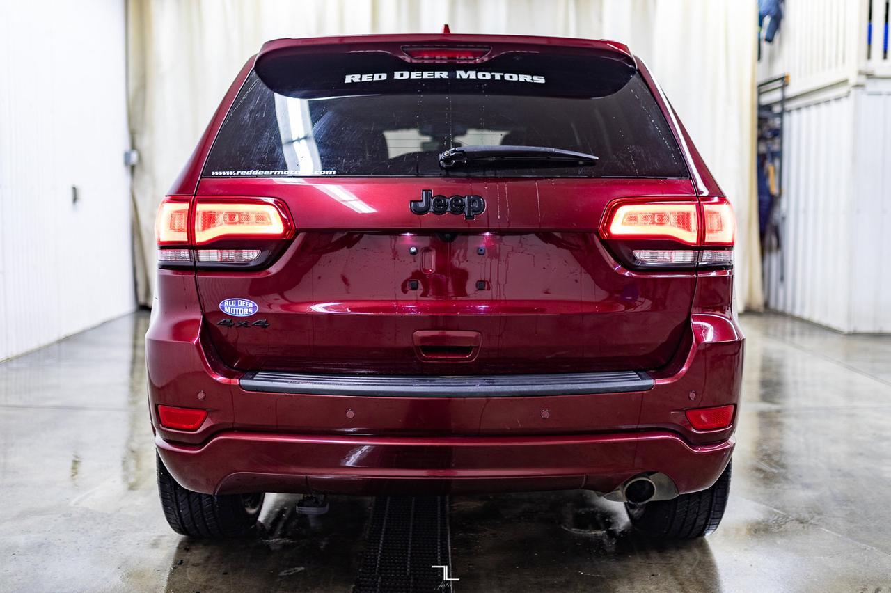 2020 Jeep Grand Cherokee 4x4 Laredo Altitude Leather Roof Nav Red Deer AB