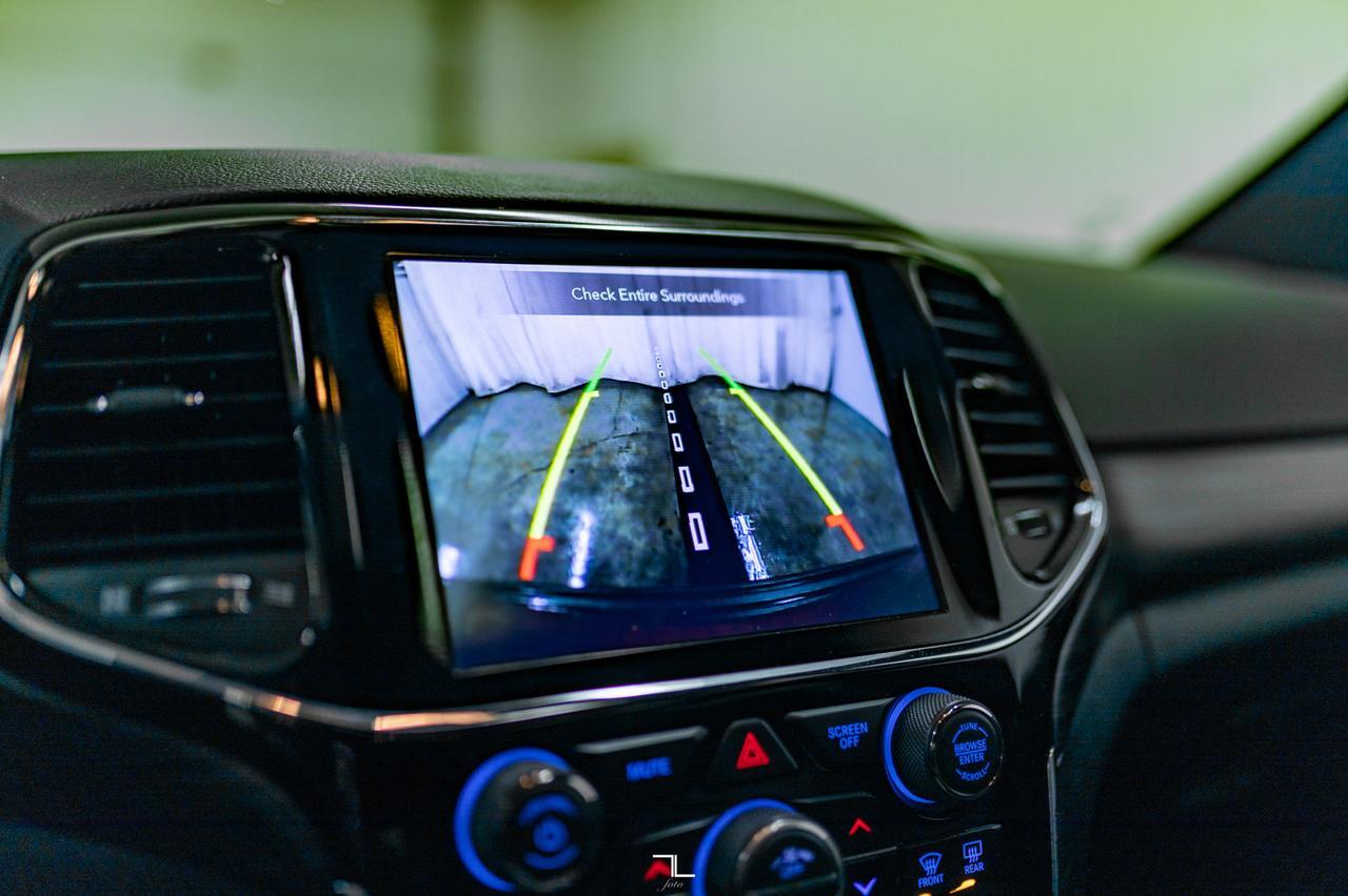 2020 Jeep Grand Cherokee 4x4 Laredo Altitude Leather Roof Nav Red Deer AB