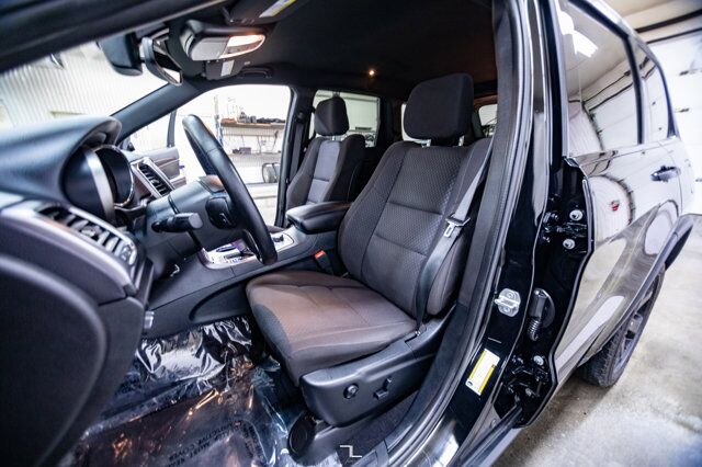 2020 Jeep Grand Cherokee 4x4 Laredo Upland BCam Red Deer AB