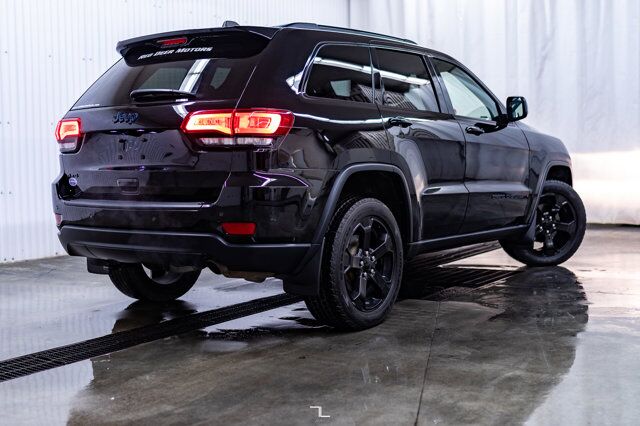 2020 Jeep Grand Cherokee 4x4 Laredo Upland BCam Red Deer AB