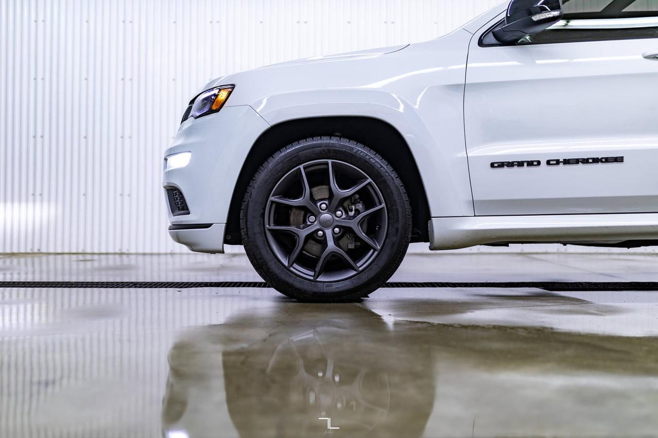 2020 Jeep Grand Cherokee 4x4 Limited X Leather Roof Nav BCam Red Deer AB