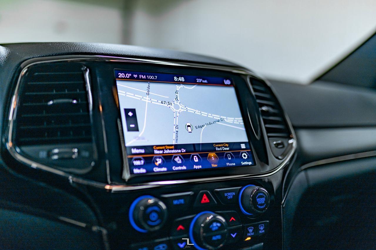 2020 Jeep Grand Cherokee 4x4 Limited X Leather Roof Nav BCam Red Deer AB