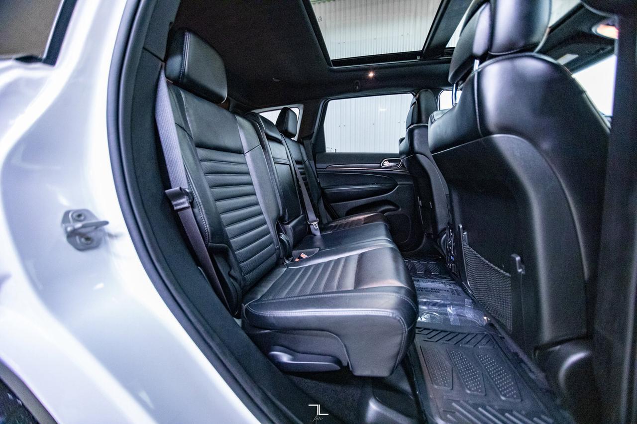 2020 Jeep Grand Cherokee 4x4 Limited X Leather Roof Nav BCam Red Deer AB