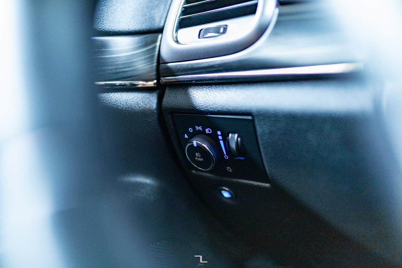 2020 Jeep Grand Cherokee 4x4 Limited X Leather Roof Nav BCam Red Deer AB