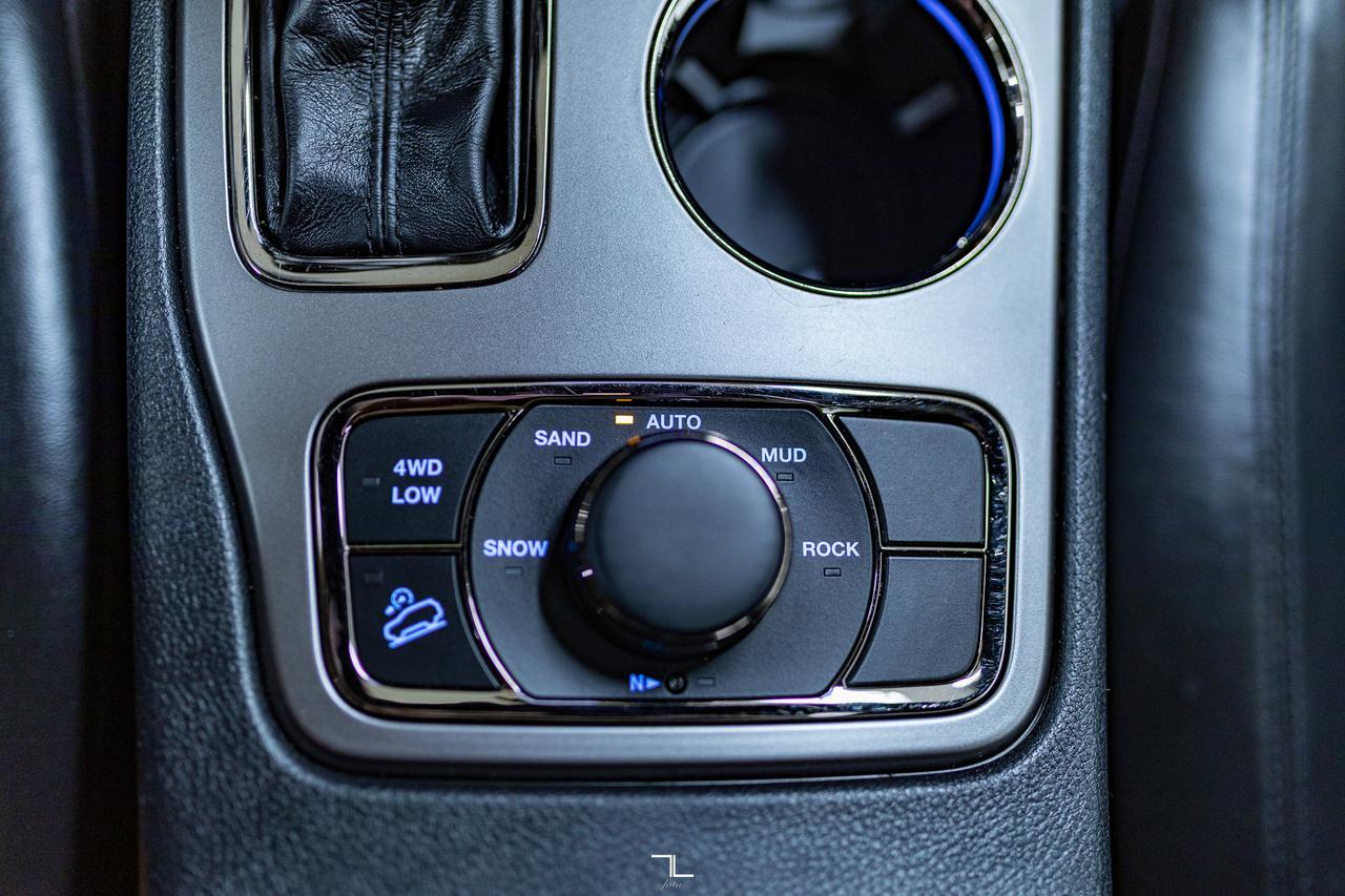 2020 Jeep Grand Cherokee 4x4 Limited X Leather Roof Nav BCam Red Deer AB