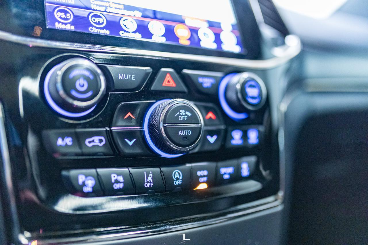 2020 Jeep Grand Cherokee 4x4 Limited X Leather Roof Nav BCam Red Deer AB