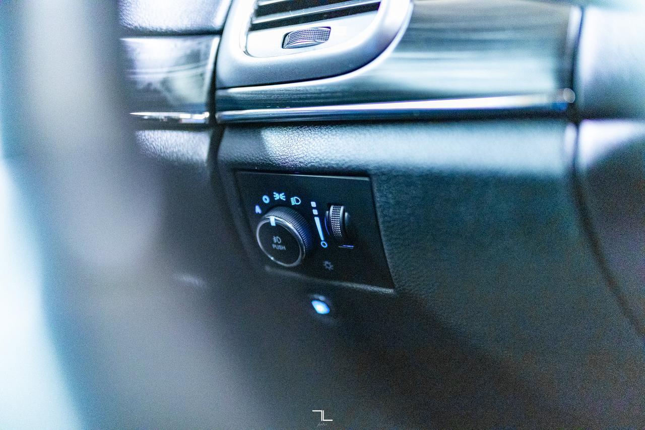 2020 Jeep Grand Cherokee 4x4 Limited X Leather Roof Nav BCam Red Deer AB