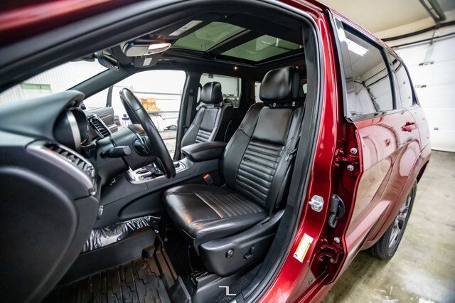 2020 Jeep Grand Cherokee 4x4 Limited X Leather Roof Nav BCam Red Deer AB