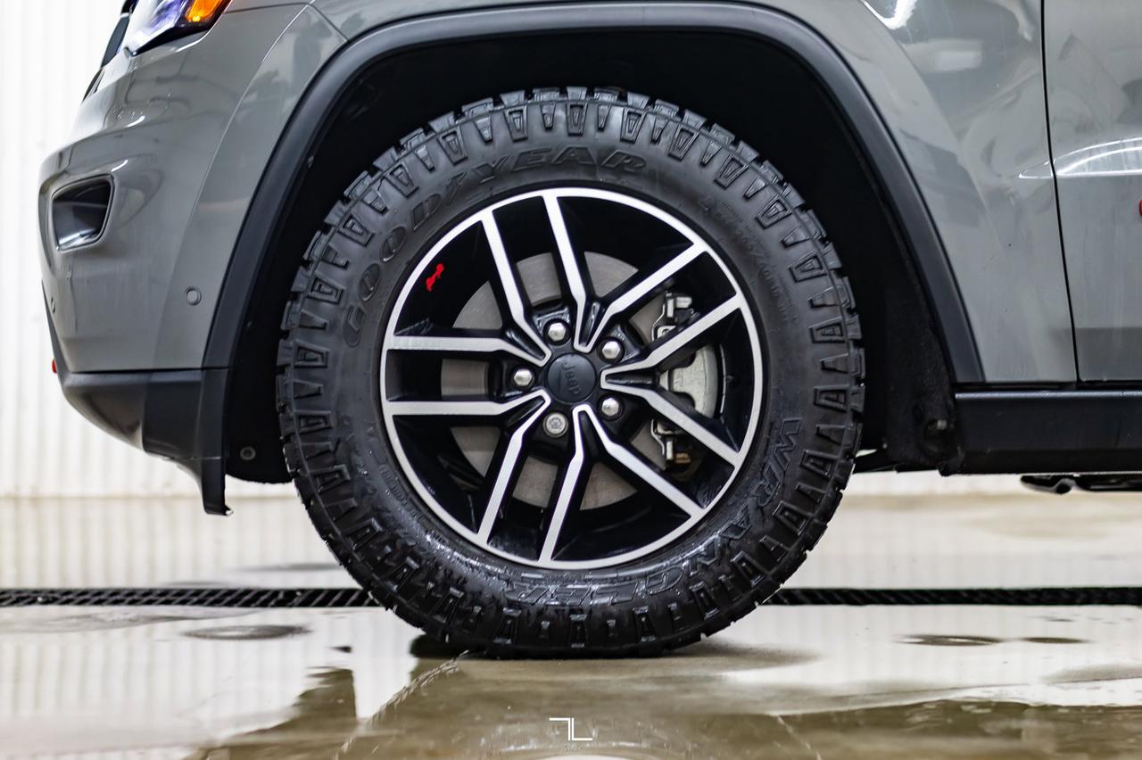 2020 Jeep Grand Cherokee 4x4 Trailhawk Leather Roof Nav BCam Red Deer AB