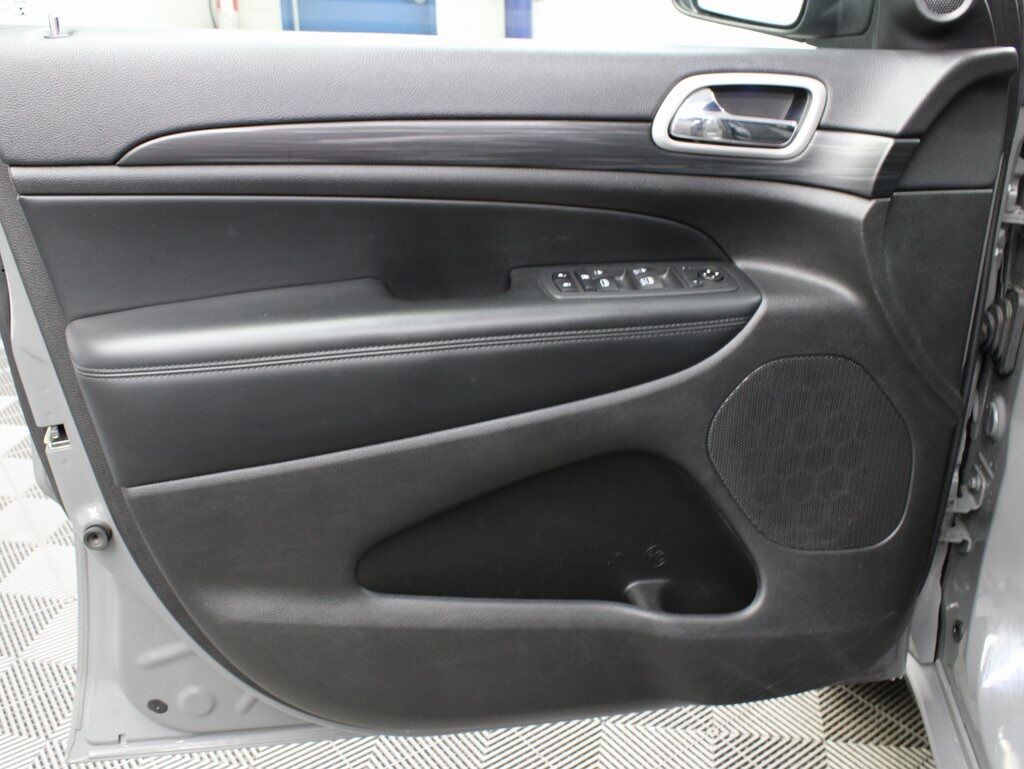 2020 Jeep Grand Cherokee Altitude 4WD Fond du Lac WI