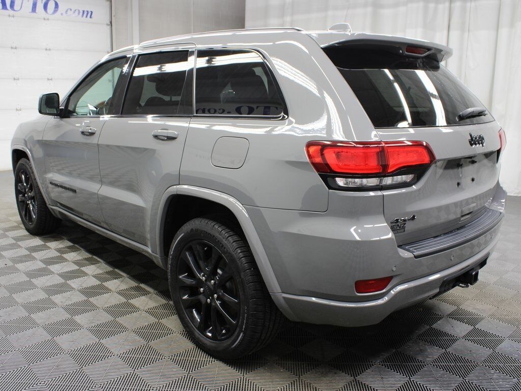 2020 Jeep Grand Cherokee Altitude 4WD Fond du Lac WI