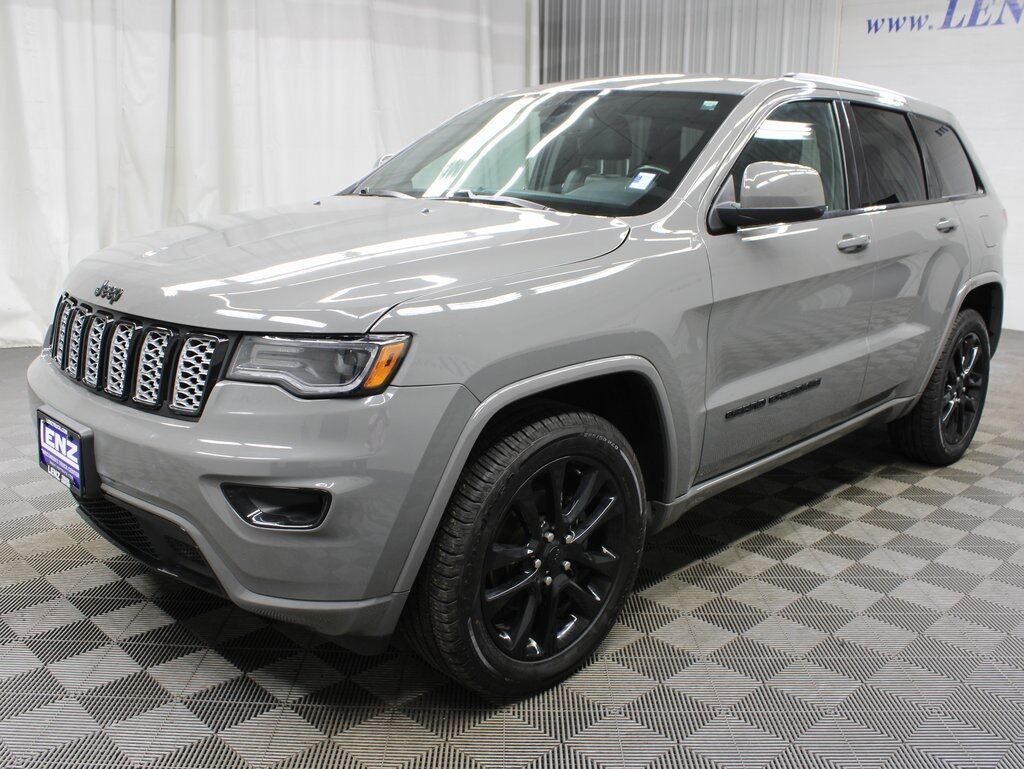 2020 Jeep Grand Cherokee Altitude 4WD Fond du Lac WI
