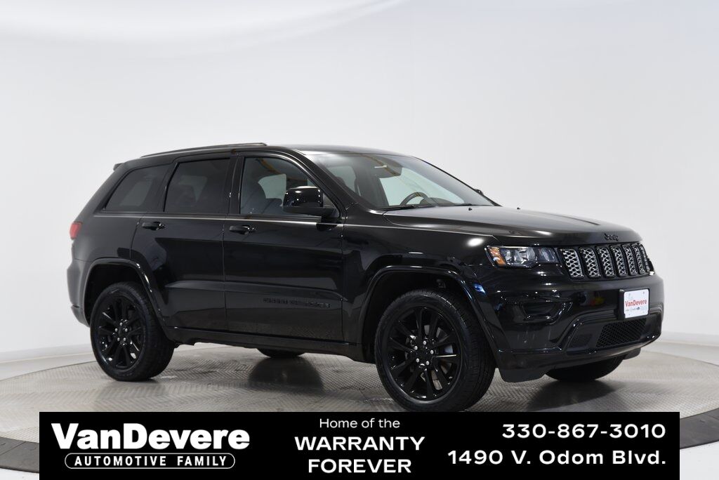 Used 2020 Jeep Grand Cherokee Altitude 4WD