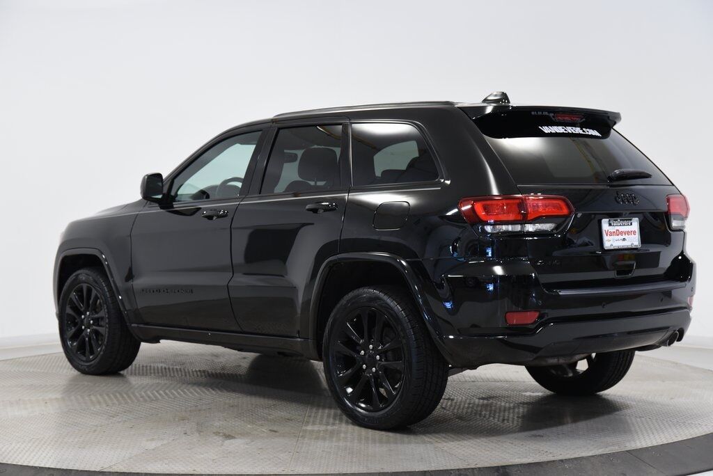 2020 Jeep Grand Cherokee Altitude Akron